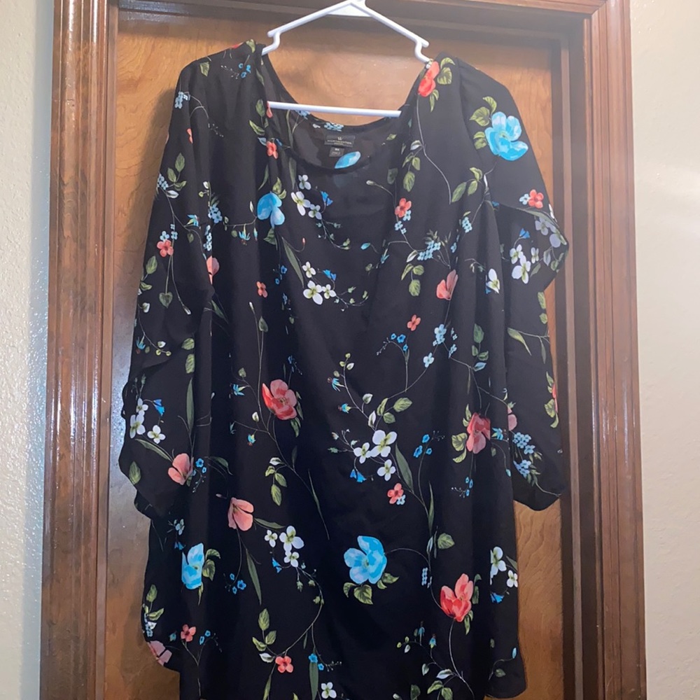 Worthington Woman 3XL black floral blouse
